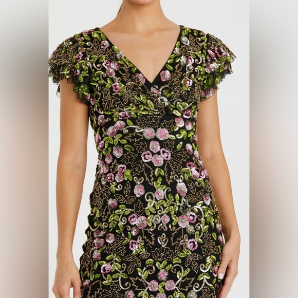 Black Floral Embellished Flutter Cap Sleeve Dress - Picture 7 of 9
